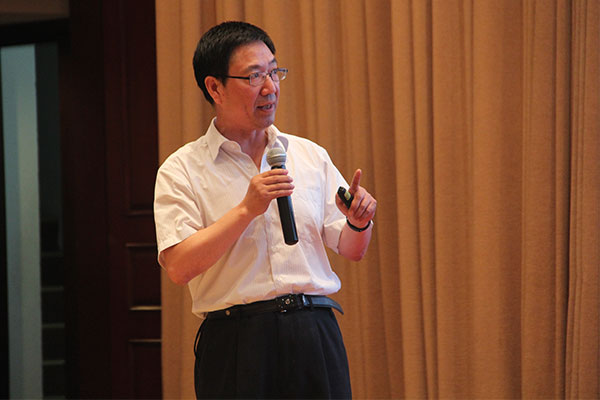 江苏省互联网金融协会秘书长陆岷峰